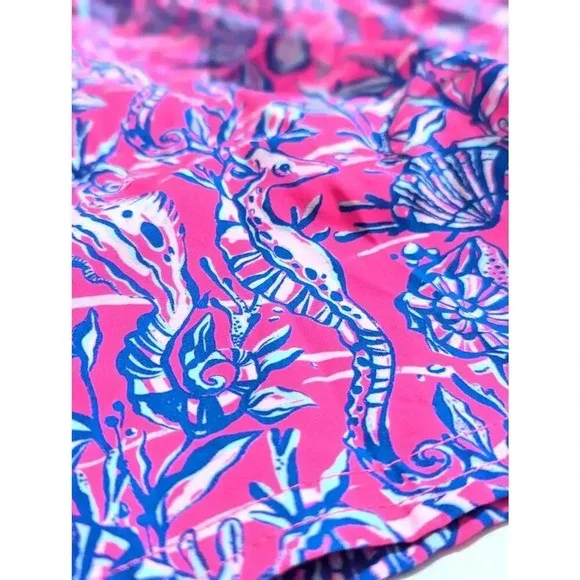 Vineyard Vines 5 Inch Printed Chappy Swim Trunks Size XL Pink Blue Seahorses